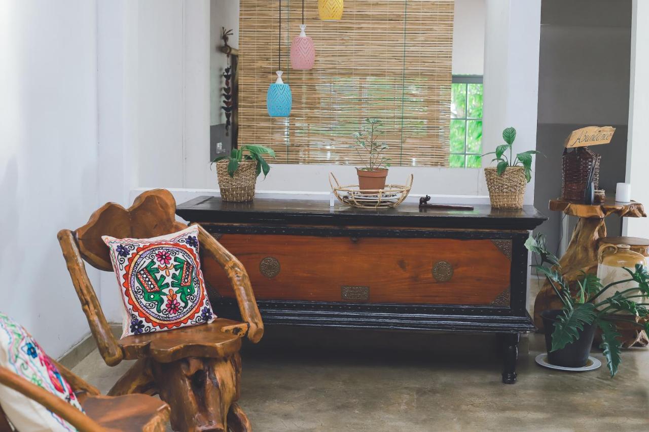 Barefoot Inn Kandy Zewnętrze zdjęcie